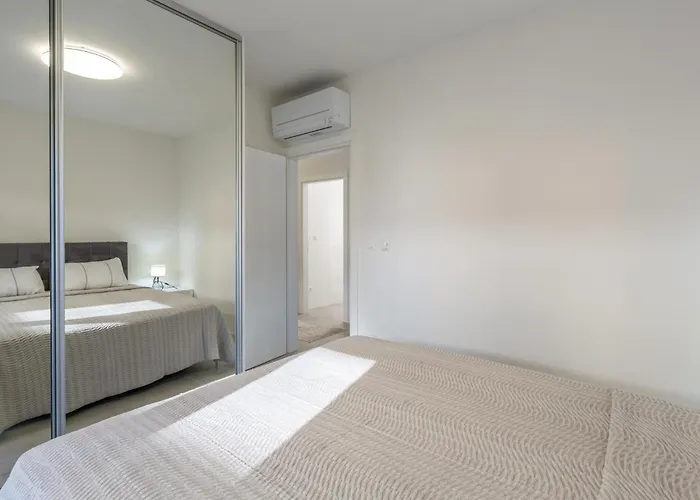 Awesome In Novigrad With Wifi *