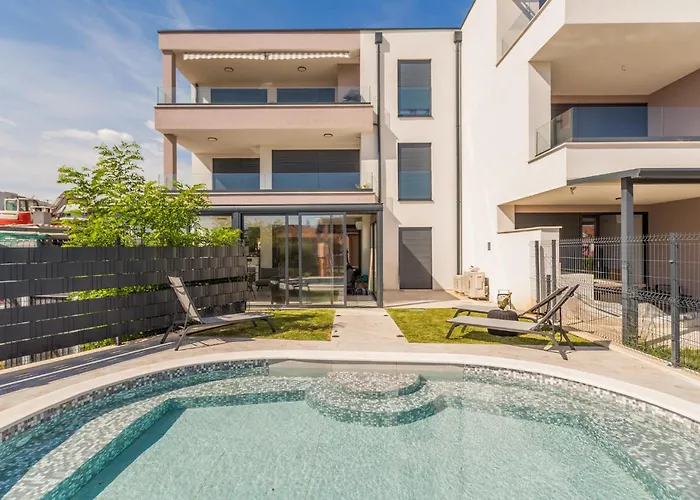 Διαμέρισμα Awesome In Novigrad With Wifi *