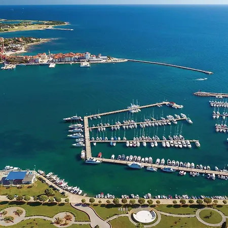 Awesome In Novigrad With Wifi Novigrad Istria