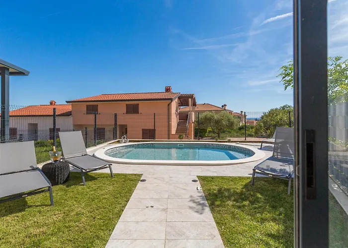 Awesome In Novigrad With Wifi Appartement *