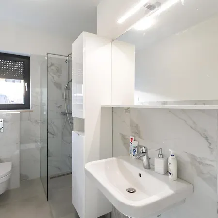 Awesome In Novigrad With House Sea View Novigrad Istria
